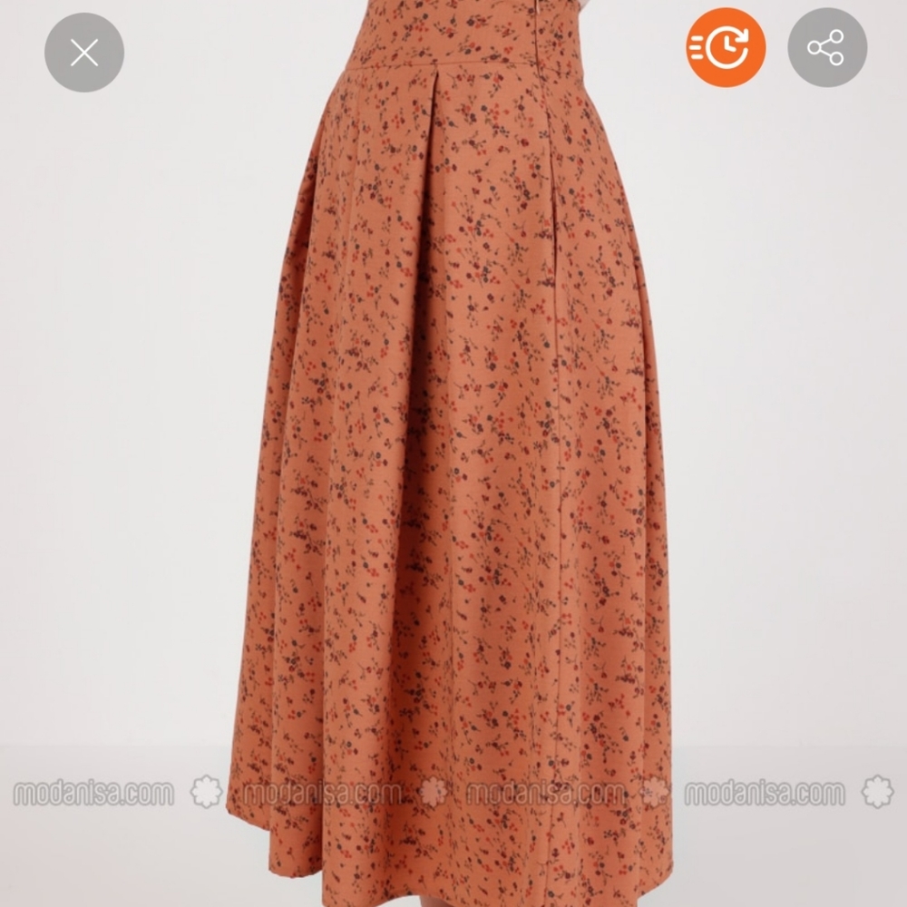 Pleated Maxi Skirt